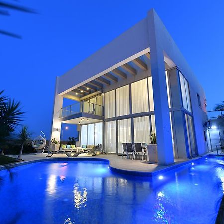 Turquoise Apartment With Pool エイラート エクステリア 写真