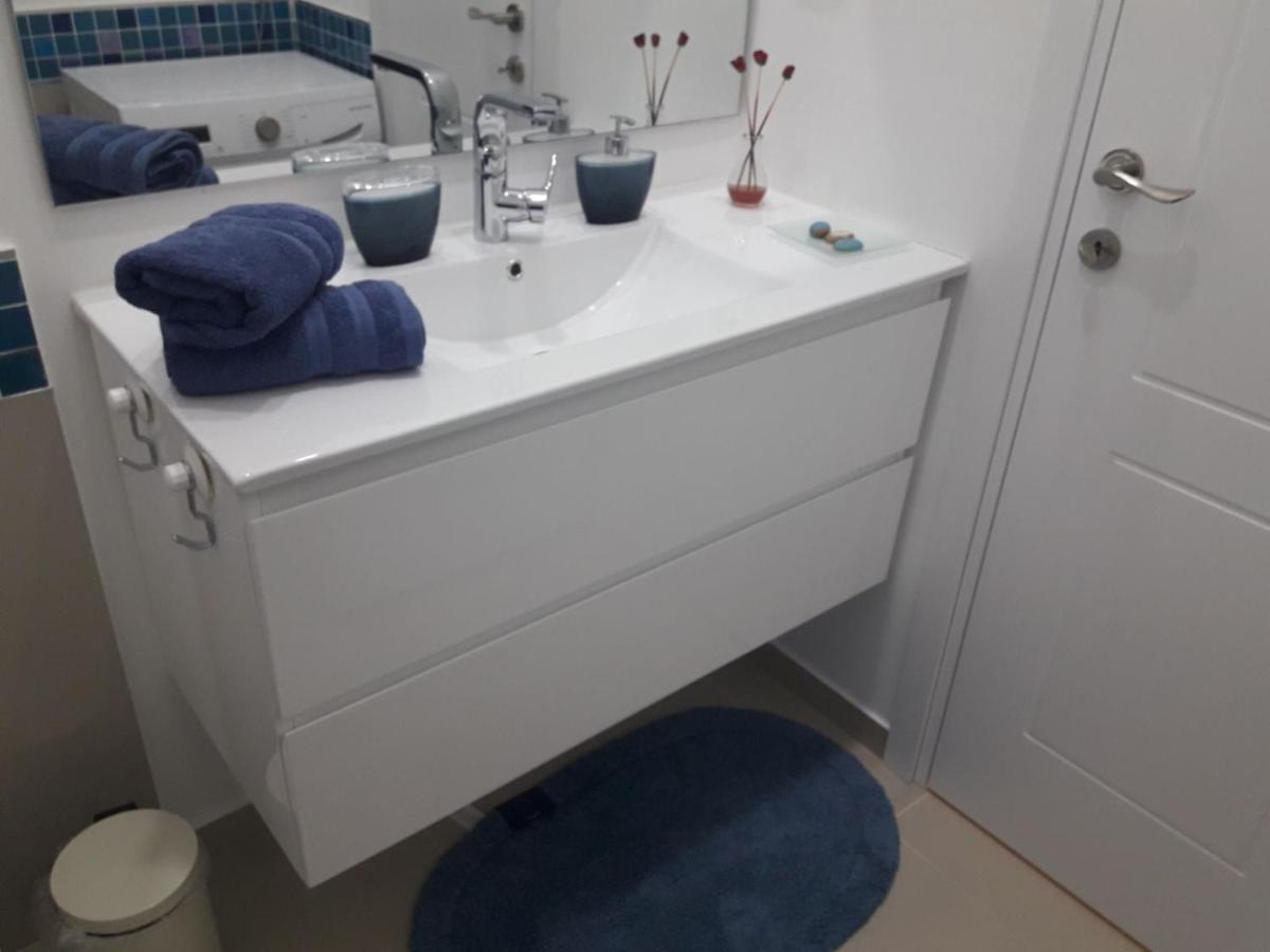 Turquoise Apartment With Pool エイラート 部屋 写真